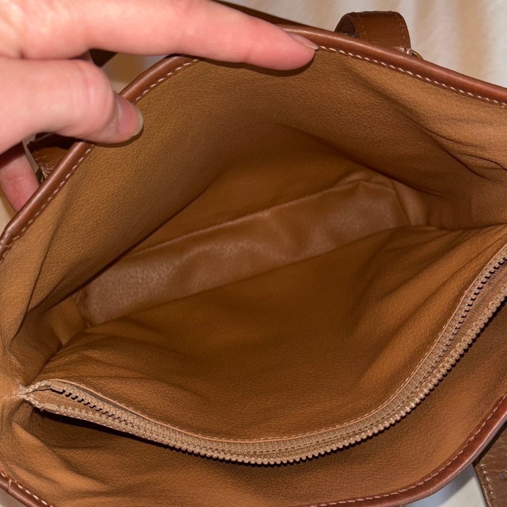 Celine Vintage Macadam Bucket Bag
Leather Brown Gold - Picture 11 of 16